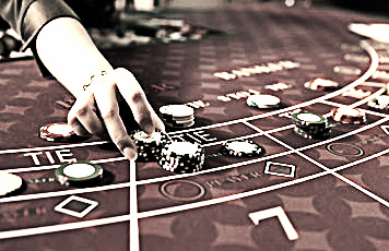how to win at baccarat